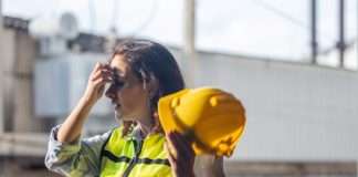 Las mujeres en Cantabria cobran más de 5.400 euros menos al año que los hombres