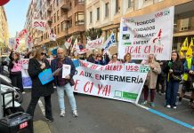 Los TCAE se concentra ante la Consejería de Sanidad para exigir su reclasificación al Grupo C1