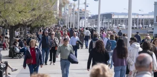 El empleo mejora en marzo por el impulso de la Semana Santa, pero mantiene signos de debilidad estructural Semana Santa Santander 2026