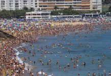 La expectativa de un verano de récord tira con fuerza del empleo estacional